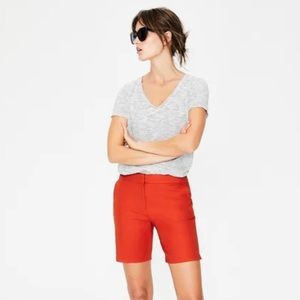 Boden “Richmond” Shorts in Red